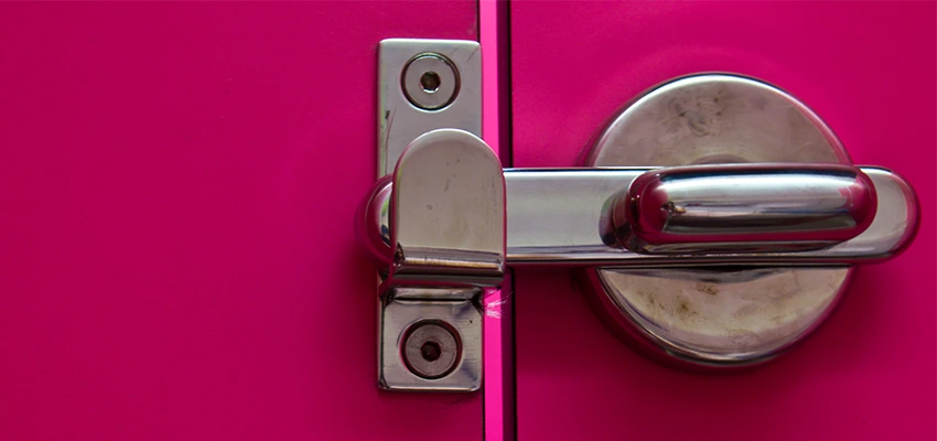 Childproof Gate Lock in Aurora, Illinois