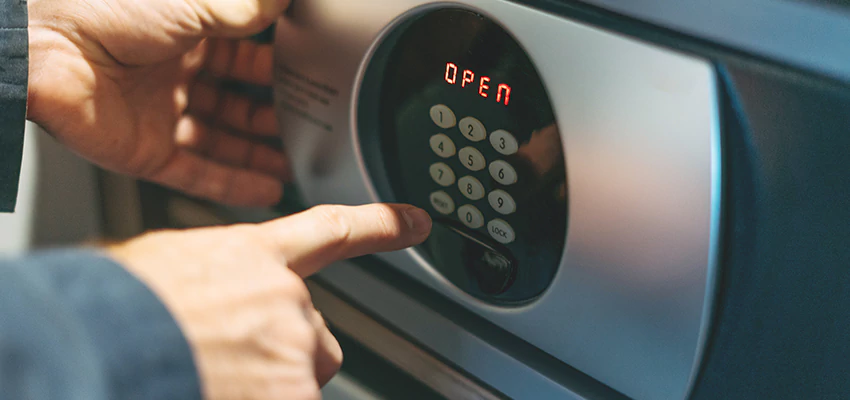 Cash Safe Openers in Aurora, Illinois