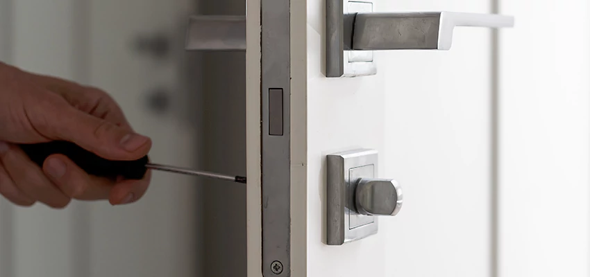 Key Programming Locksmith Open Now in Aurora, Illinois